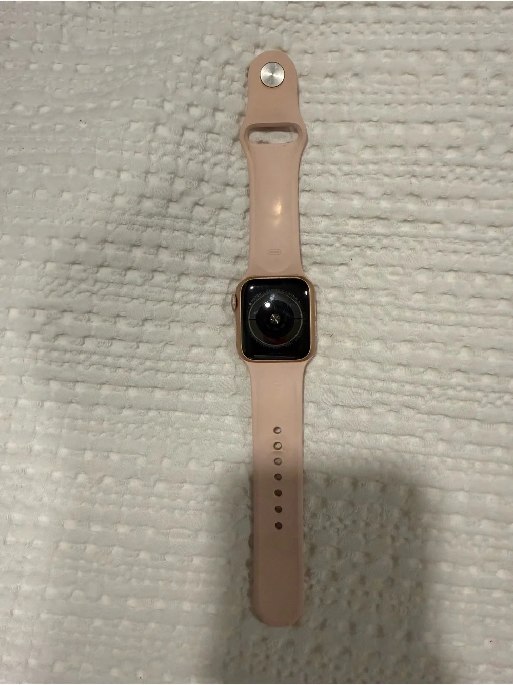 Apple Pink Silicone Smartwatch with Rose Gold Case